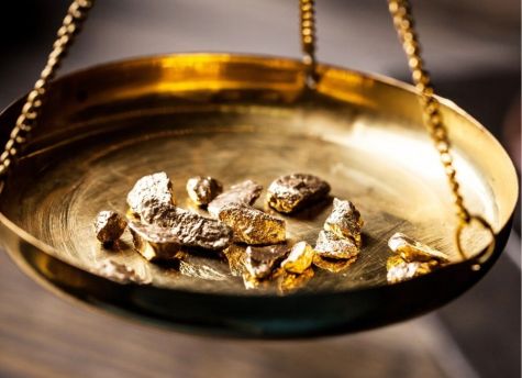 Investor's Guide to Precious Metals Navigating the Gold, Silver, and Platinum Landscape